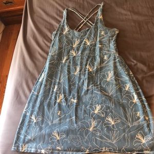 Carve Design Dress - Medium